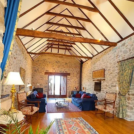 Villa Monteils Sleeps 8 Pool Wifi